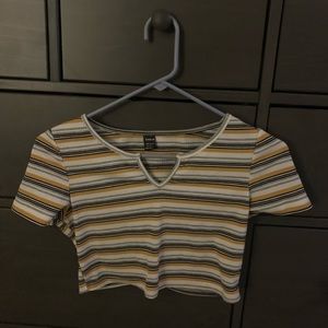 Cropped black-yellow and white stripped crop top. *NEVER WORN*
